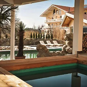4* Hotel Wellnessnaturresort Gut Edermann